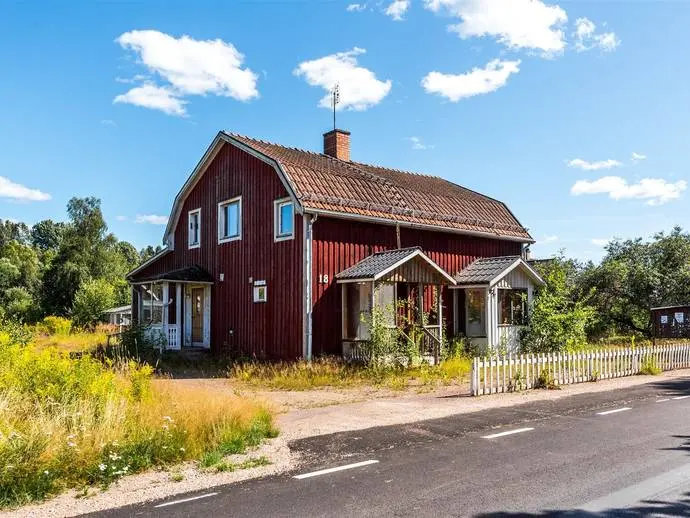 Bild 1 av 21 på Mjönäsvägen 18