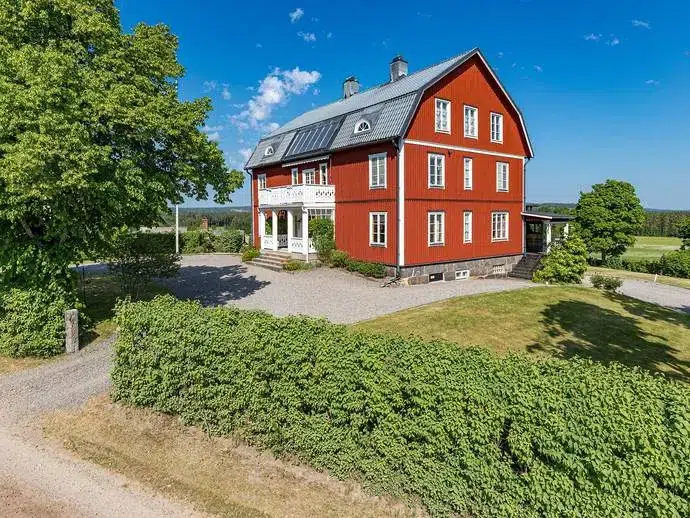 Villa, 7 rum, 243 m²