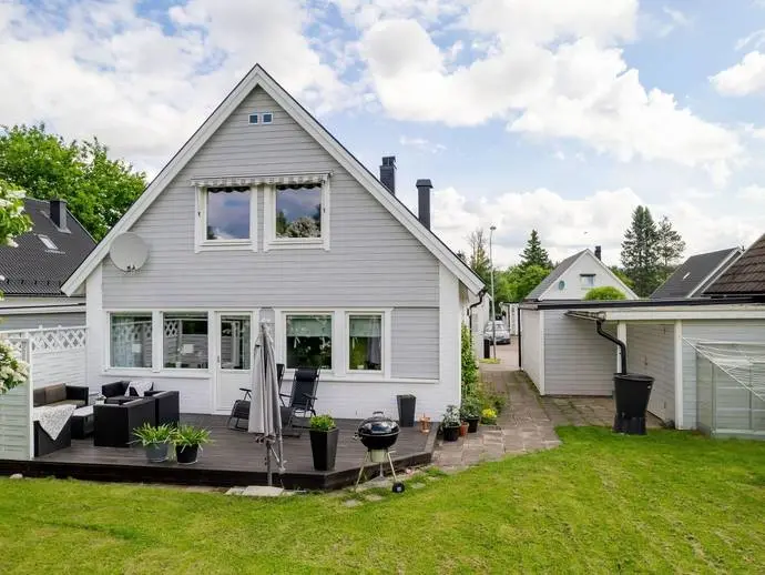 Image 1 of 21 of Åkertegsgatan 21