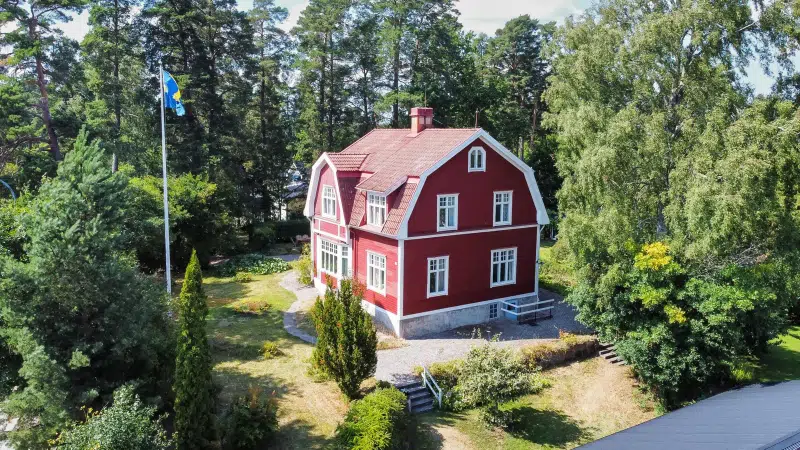 House, 6 rooms, 225 m²
