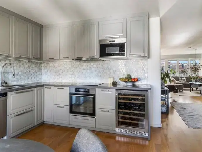 Apartment, 4 rooms, 105 m²