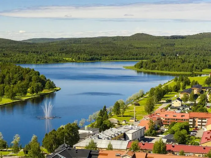 Bild 1 av 17 på Kommendörsgatan 23B