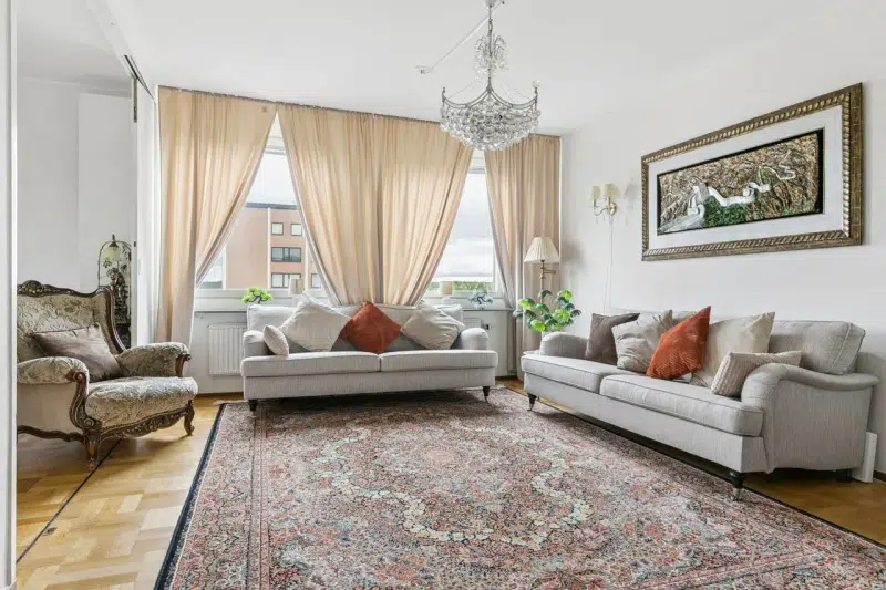 Apartment, 5 rooms, 122 m²