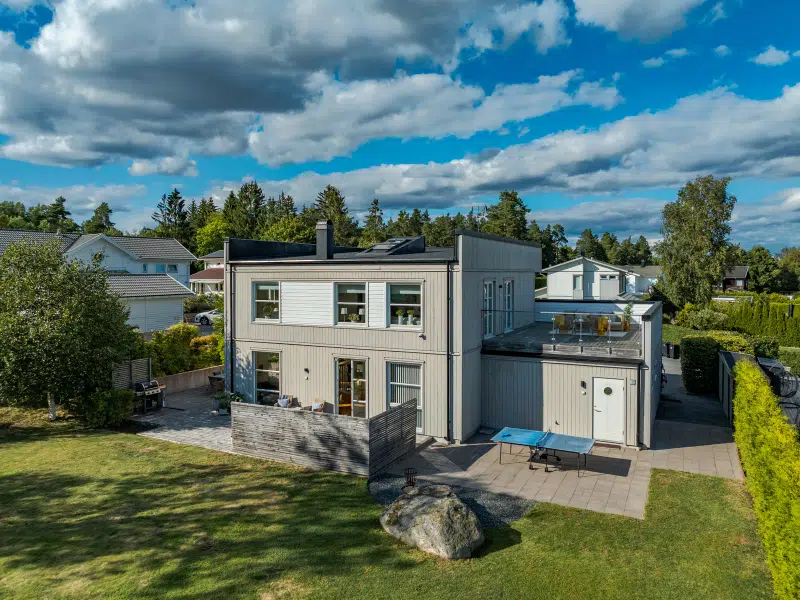 House, 6 rooms, 202 m² in Lövbrunna