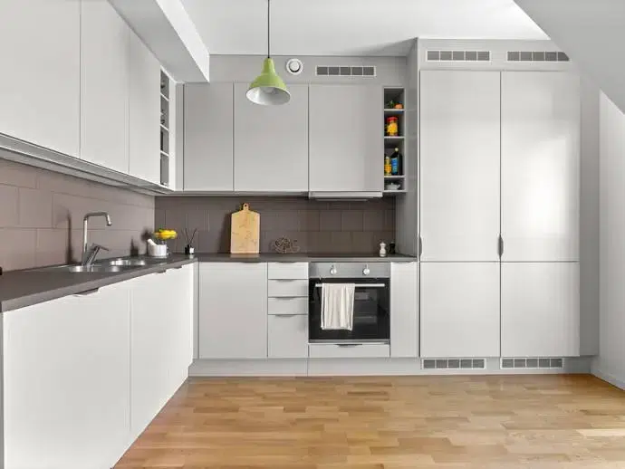 Apartment, 5 rooms, 100 m²
