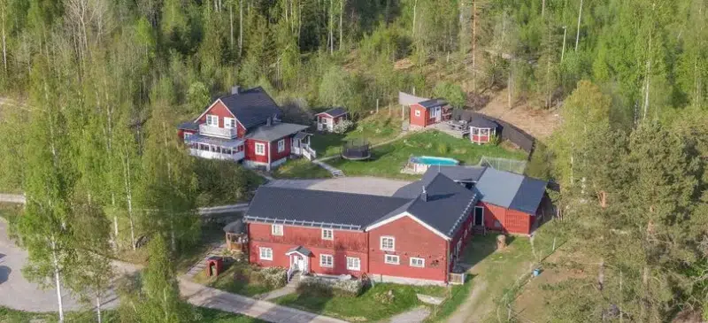 House, 9 rooms, 165 m² in Bergsåker