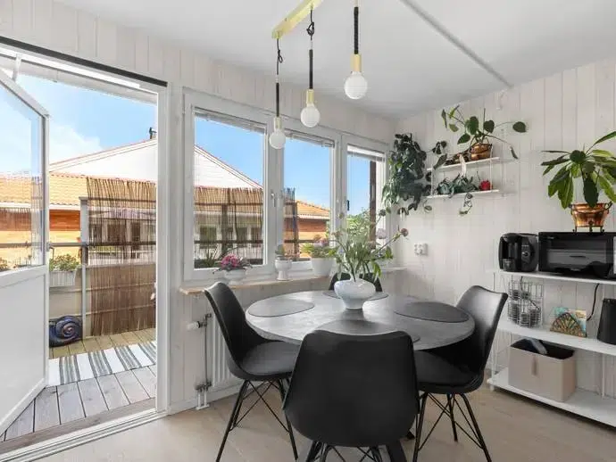 Apartment, 4 rooms, 90 m²