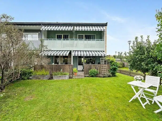 Semi-detached/terraced, 5 rooms, 133 m²
