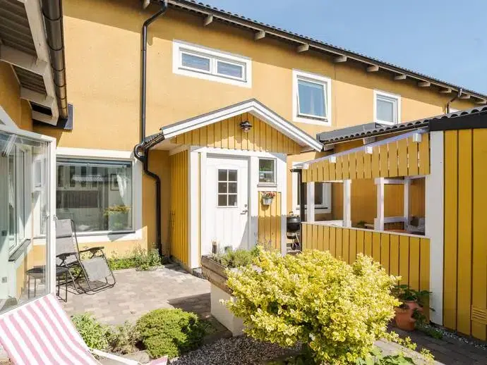Par-/radhus, 4 rum, 106 m²