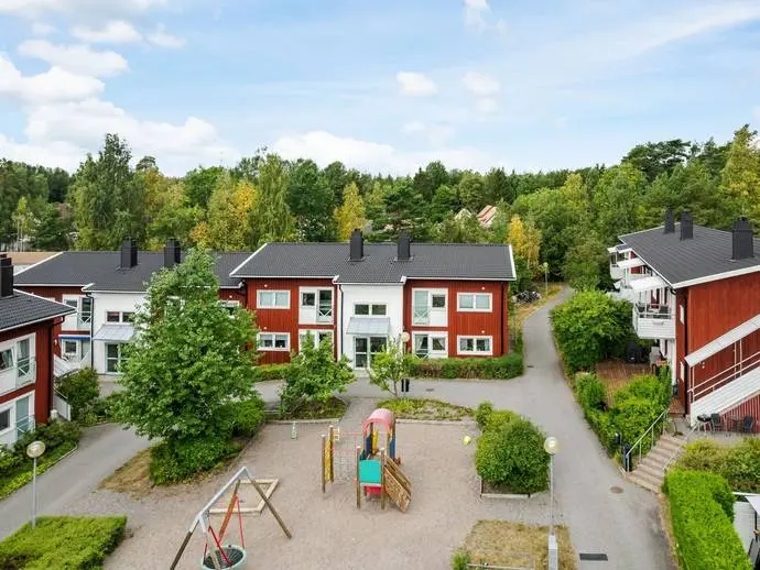 Image 1 of 21 of Timmervägen 16A