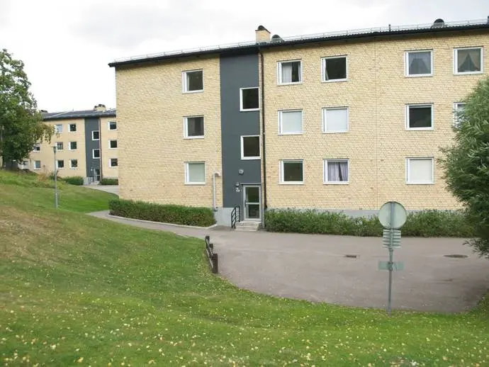 Bild 1 av 16 på Floravägen 7D