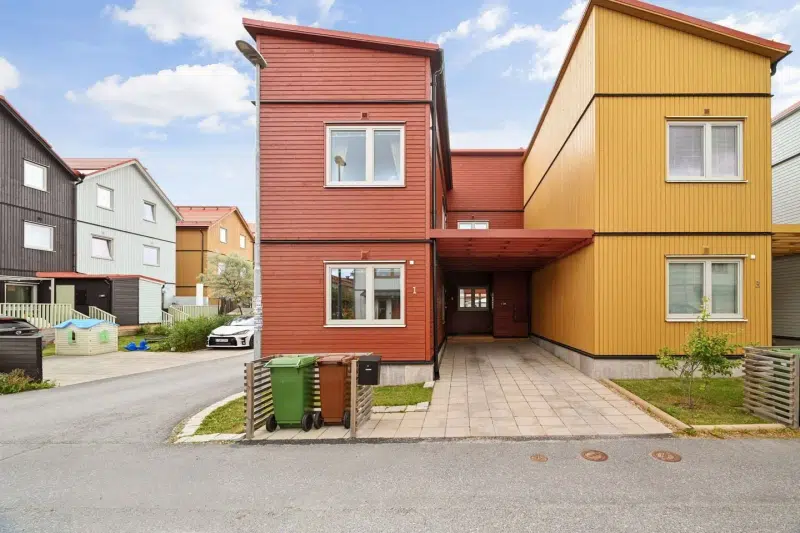 Apartment, 5 rooms, 107 m² in Upplands Väsby