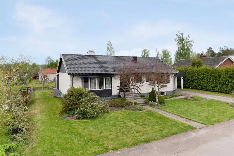 House, 5 rooms, 110 m² in Sunne