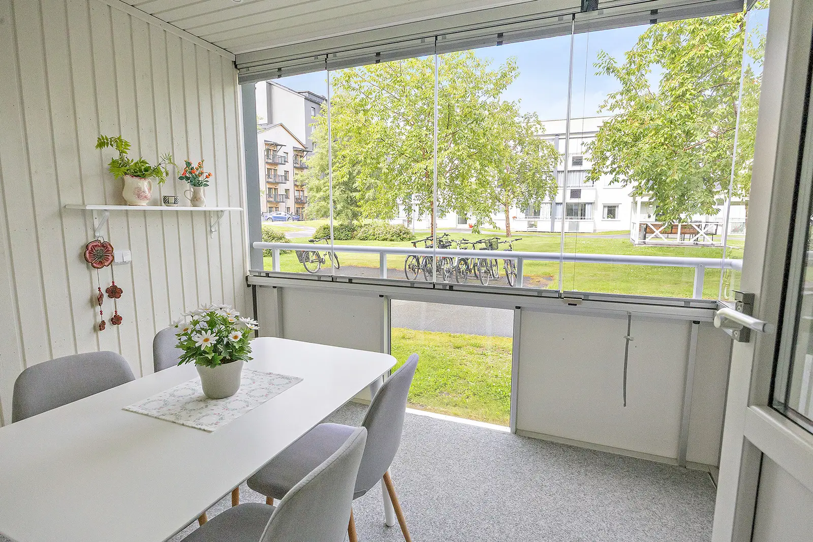Image 1 of 6 of Orkestervägen 114