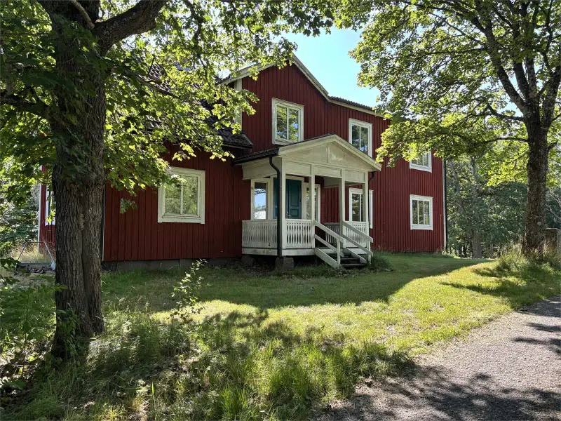 House, 12 rooms, 227 m²