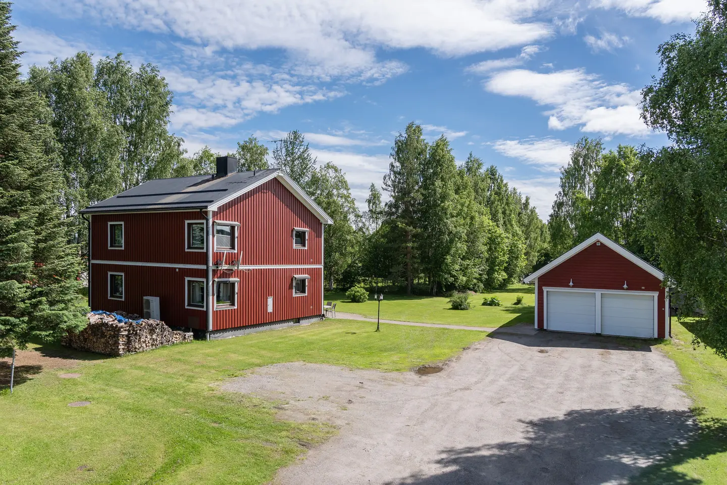 Bild 1 av 6 på Lulevägen 2