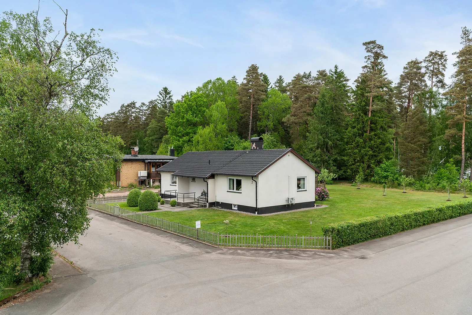 Bild 1 av 6 på Malmbäcksgatan 2