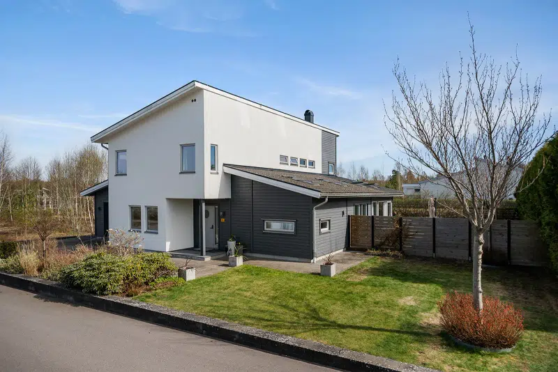 House, 6 rooms, 211 m² in Älmhult