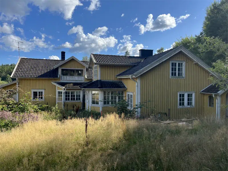 House, 7 rooms, 252 m² in Mark
