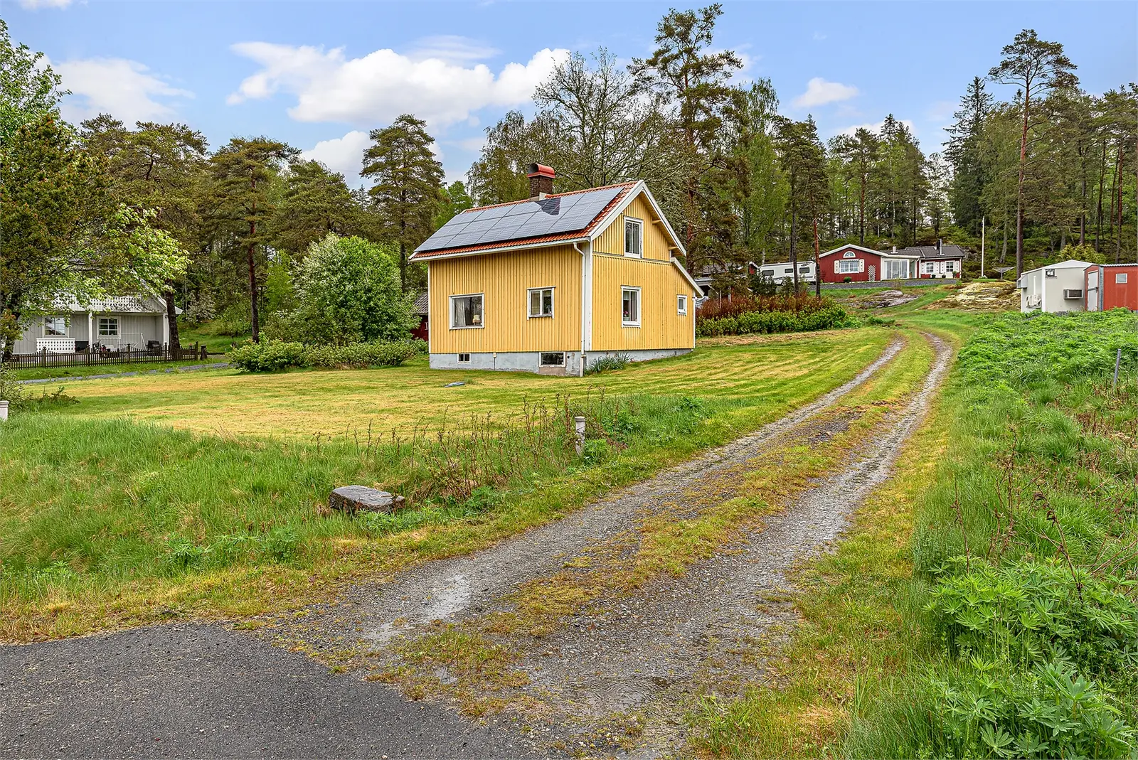 Bild 1 av 6 på Loviseholm 3