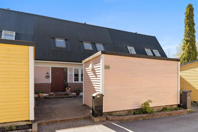 House, 5 rooms, 134 m² in Trollhättan