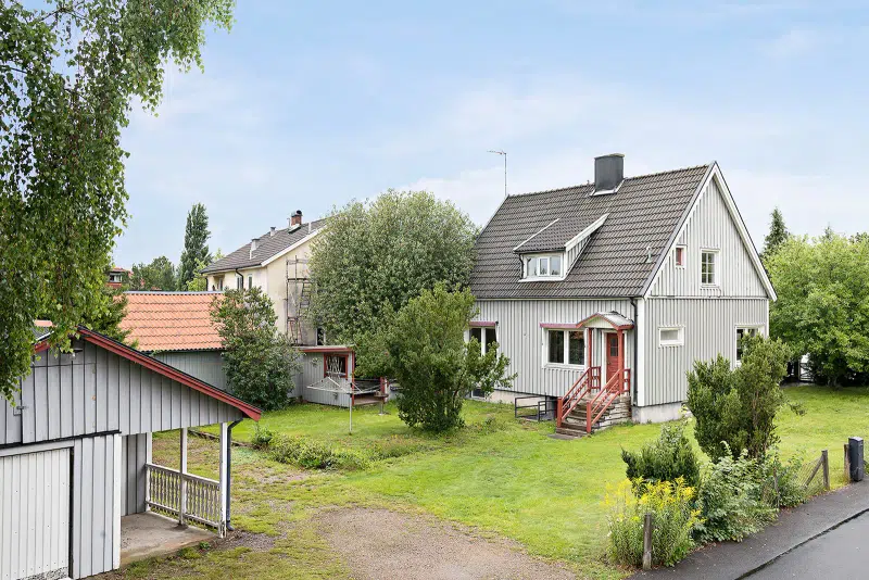 House, 6 rooms, 99 m² in Osby