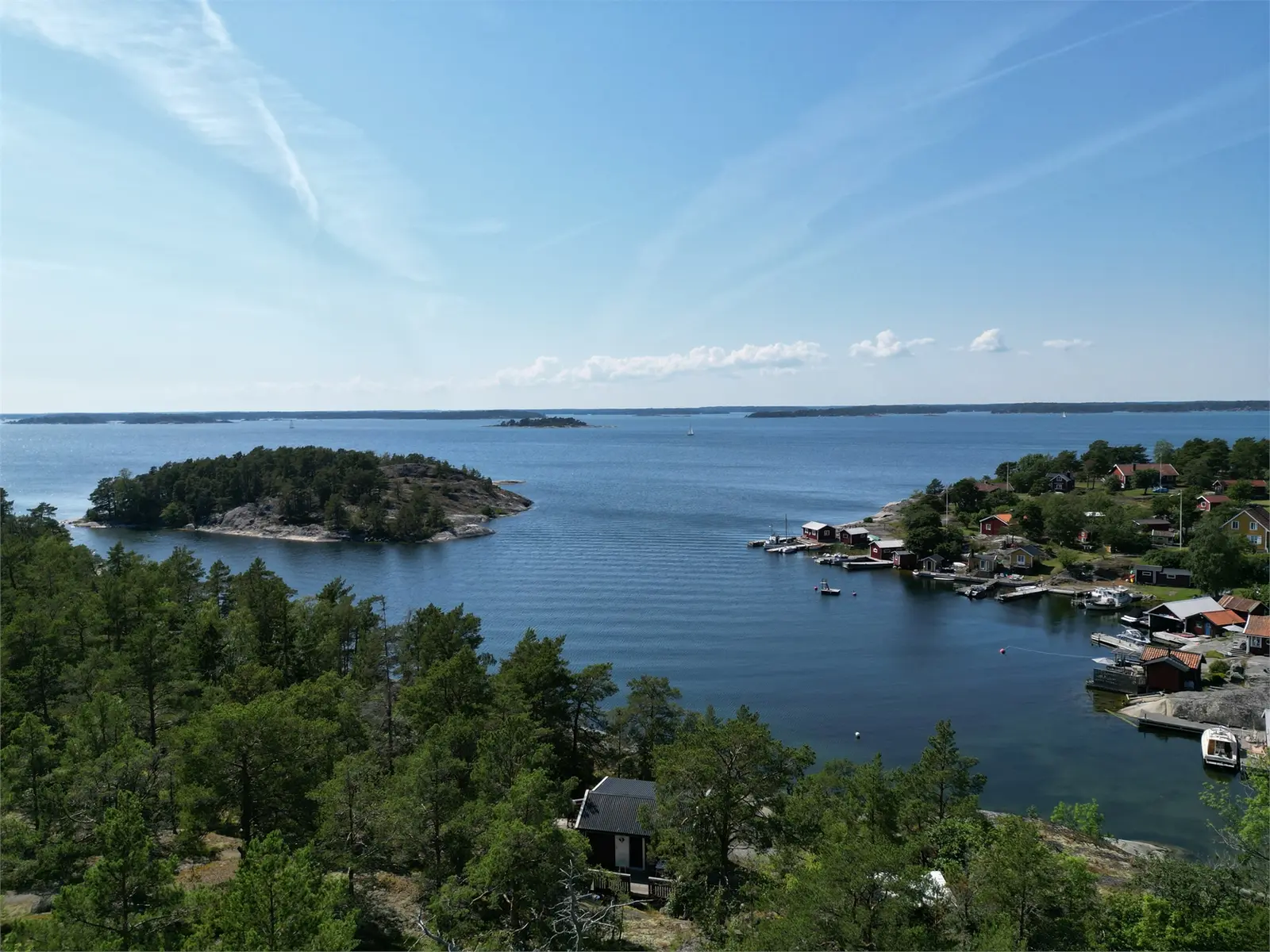 Image 1 of 6 of Möja Hamn 913
