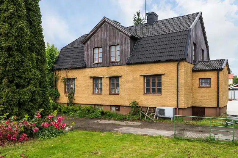 House, 9 rooms, 230 m² in Motala