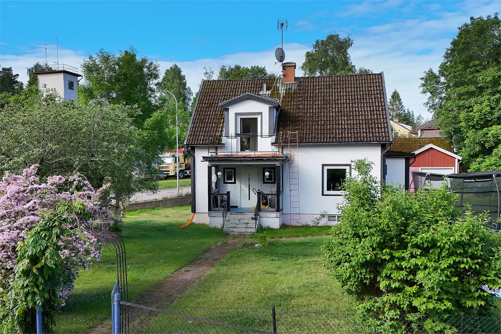 Bild 1 av 6 på Bruksgatan 23