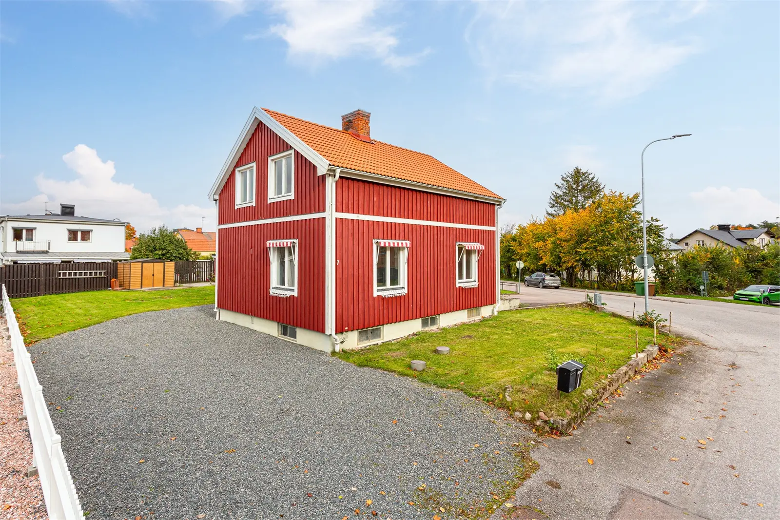 Bild 1 av 6 på Karlagatan 7