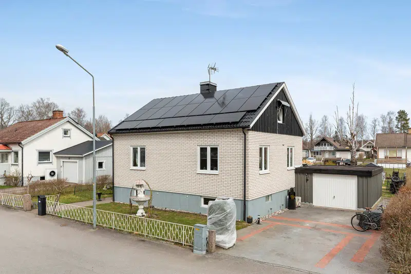 House, 4 rooms, 99 m² in Emmaboda