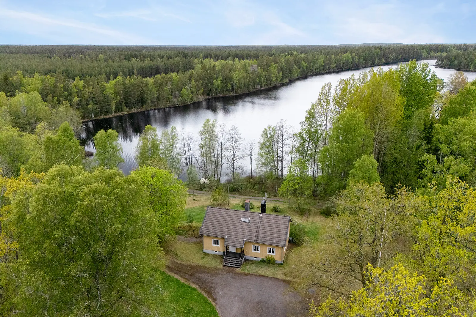 Image 1 of 6 of Visjön Expedition