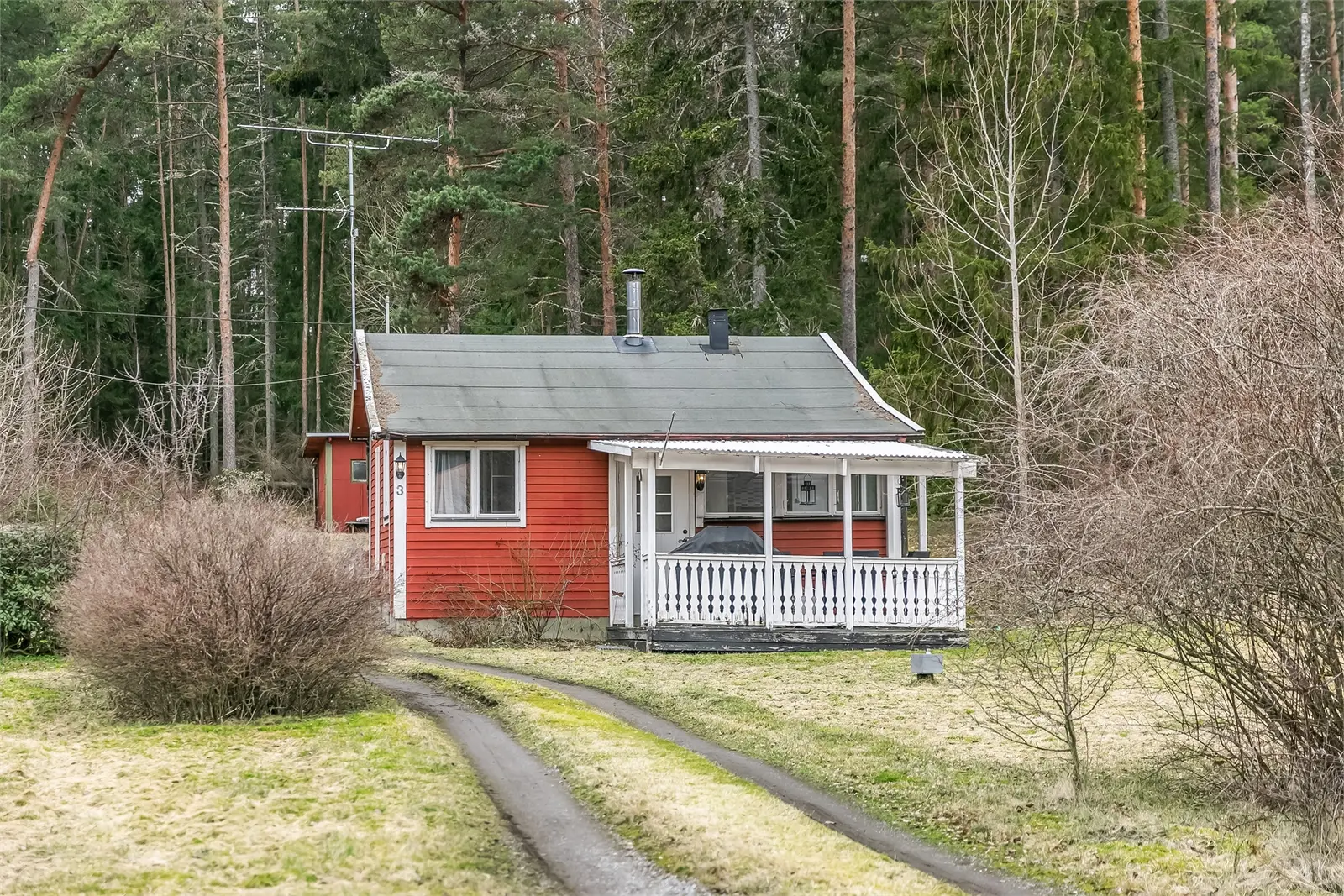 Bild 1 av 6 på Dikesvägen 3