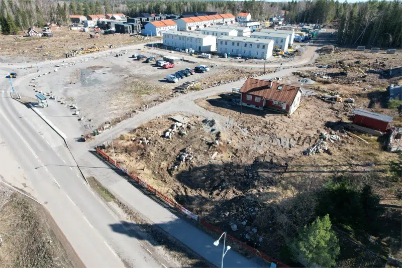 Land / plot