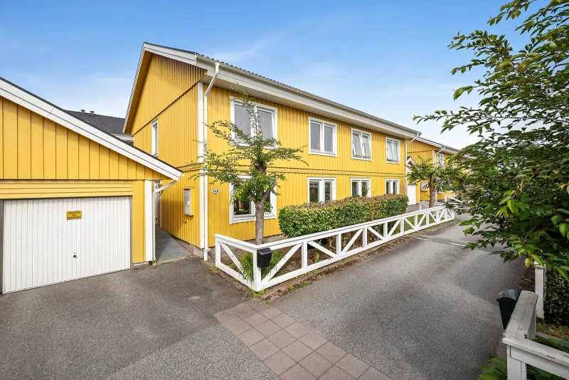 Apartment, 5 rooms, 117 m² in Mark