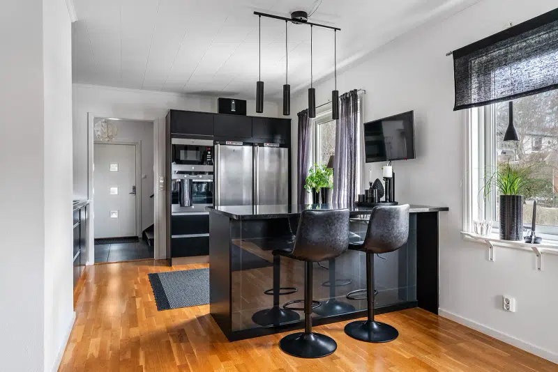 House, 7 rooms, 190 m² in Mark
