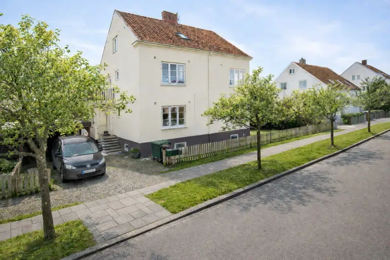 Villa, 8 rum, 210 m²