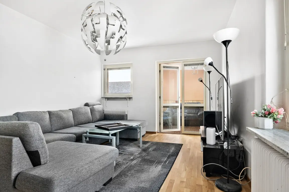 Bild 1 av 6 på Bergsgatan 86
