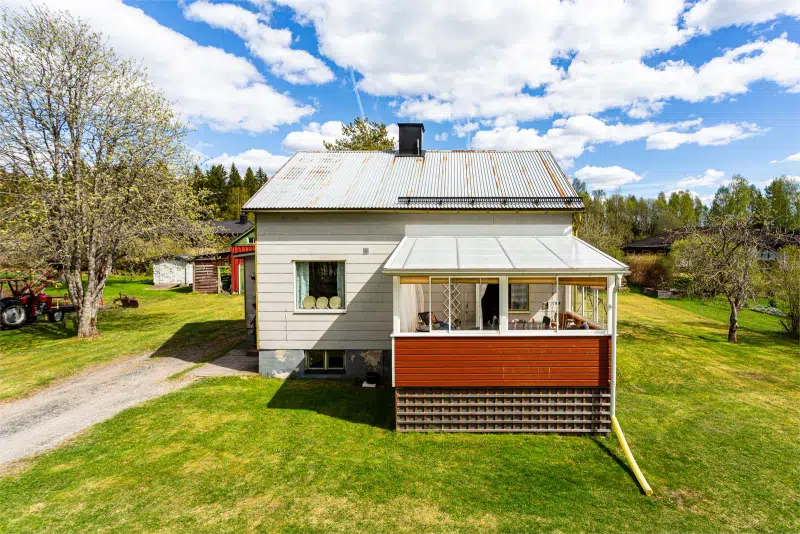 House, 3 rooms, 102 m² in Hällefors