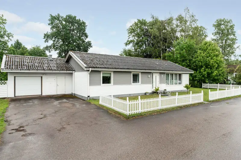 House, 5 rooms, 117 m² in Älmhult
