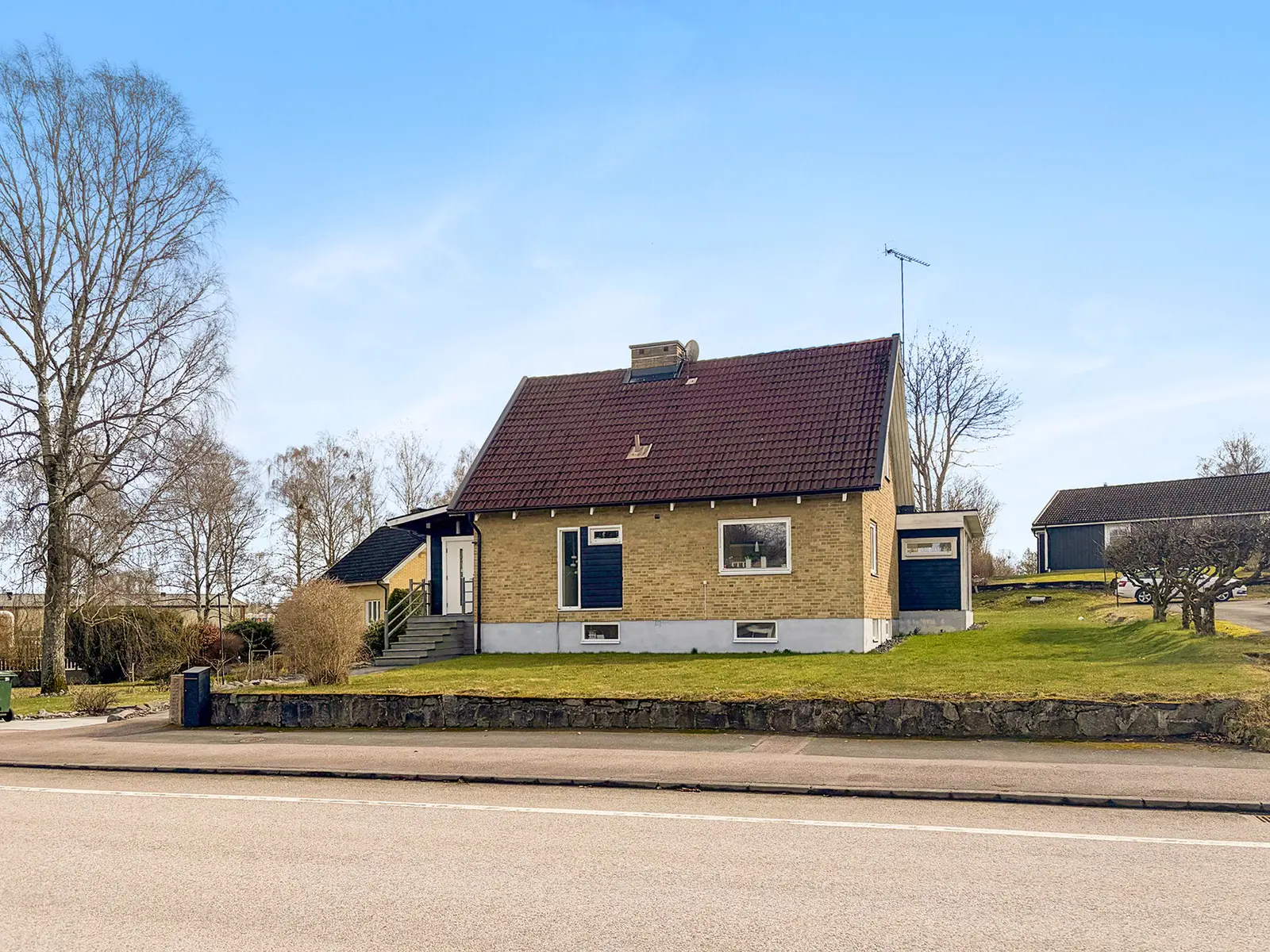 Image 1 of 6 of Skeingevägen 25