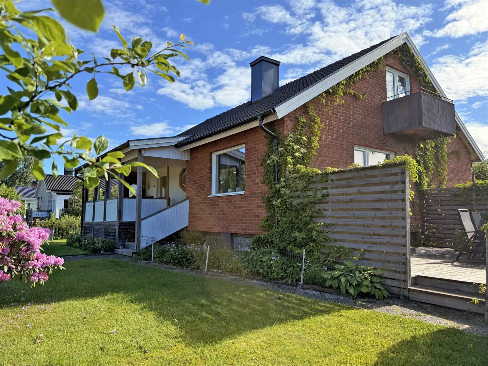 Bild 1 av 6 på Östra Esplanaden 18