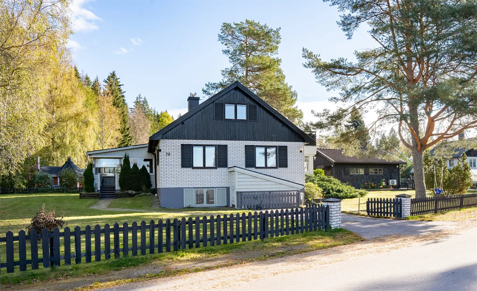 Bild 1 av 6 på Gullvivsstigen 1