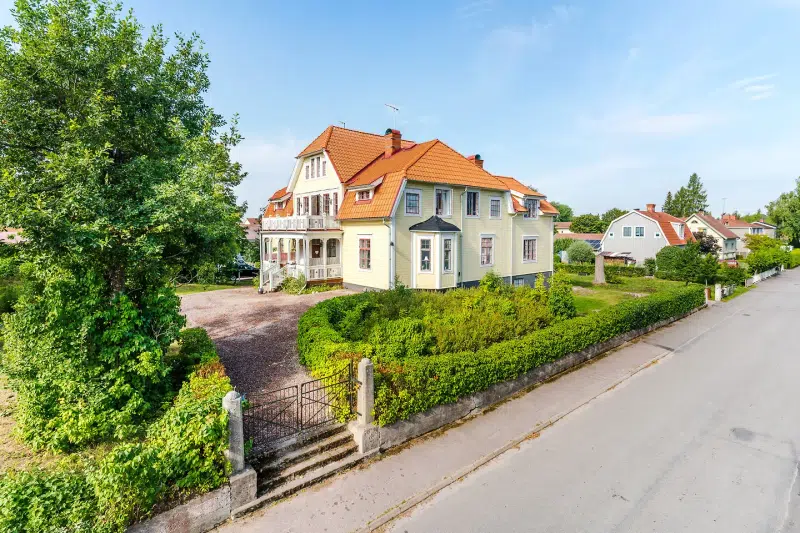 Villa, 12 rum, 383 m²