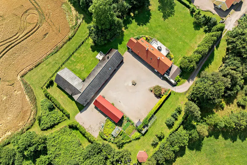 Farm, 16 rooms, 180 m²
