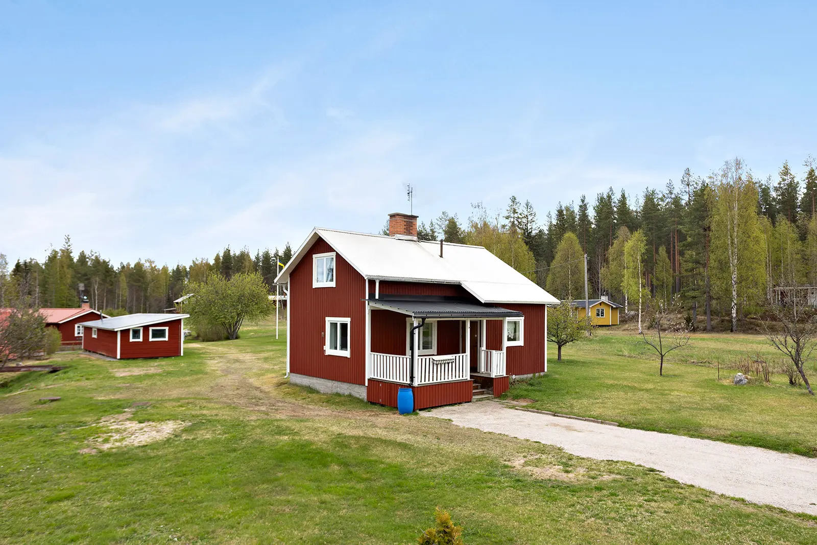 Image 1 of 6 of Norra Blommaberg 235