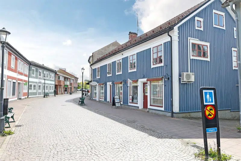 Övrigt, 6 rum, 320 m²