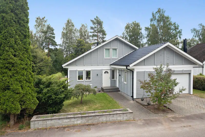House, 6 rooms, 140 m² in Älmhult