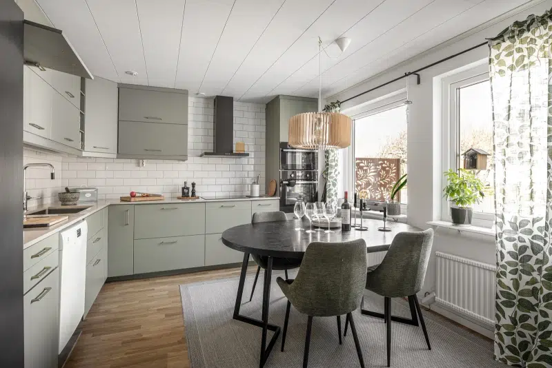 House, 4 rooms, 105 m²