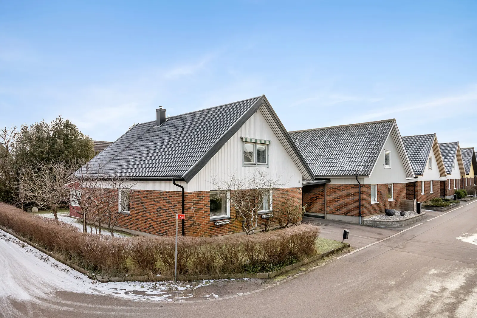 Bild 1 av 6 på Blyvägen 18
